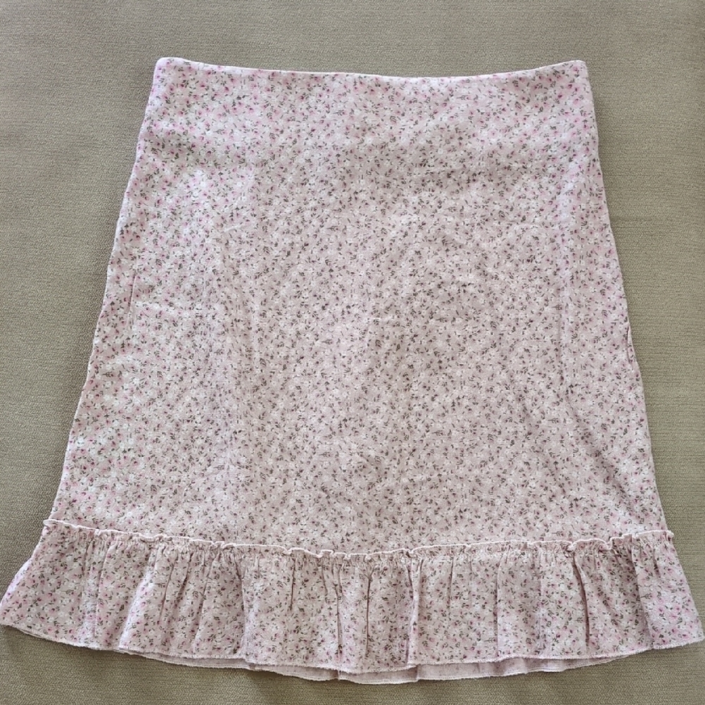 Brandy Melville Floral Ruffle Mini Skirt